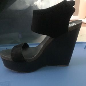 Vince Camuto wedges